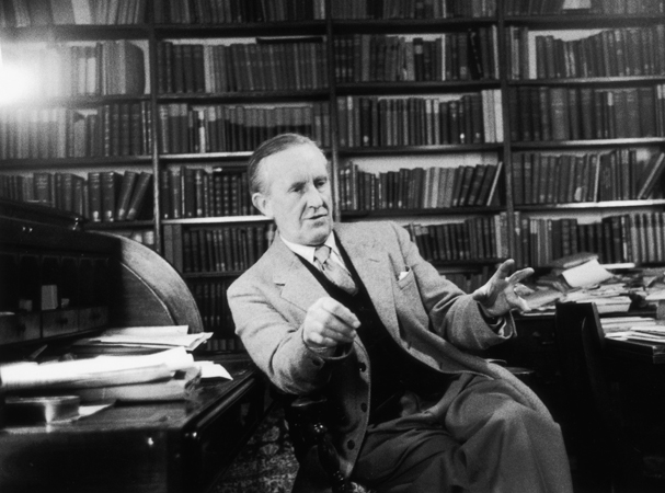 J.R.R. Tolkien ISTJ | The Book Addict's Guide to MBTI #ISTJ